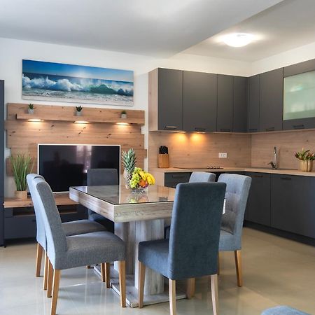 Apartment Klara ペシュチャーナ・ウヴァラ エクステリア 写真